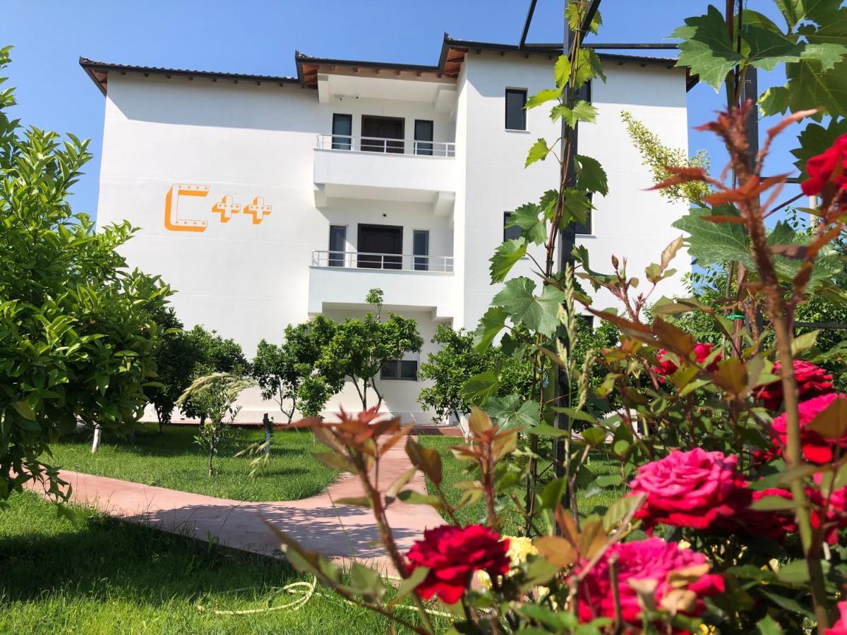 Hotel Vila C Plus Plus Berat Exteriör bild